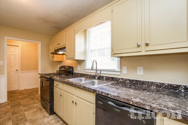 Building Photo - 123 Northridge Dr