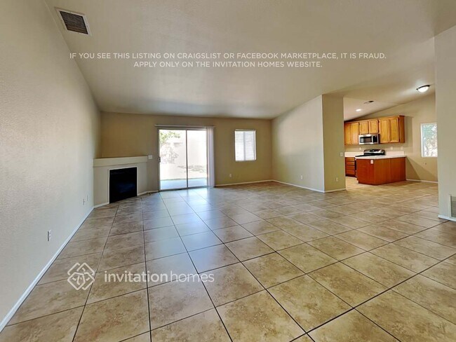 Foto del edificio - 2628 N Maple Ave
