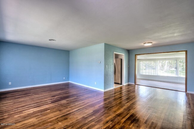 Building Photo - 55 Neptune Ave