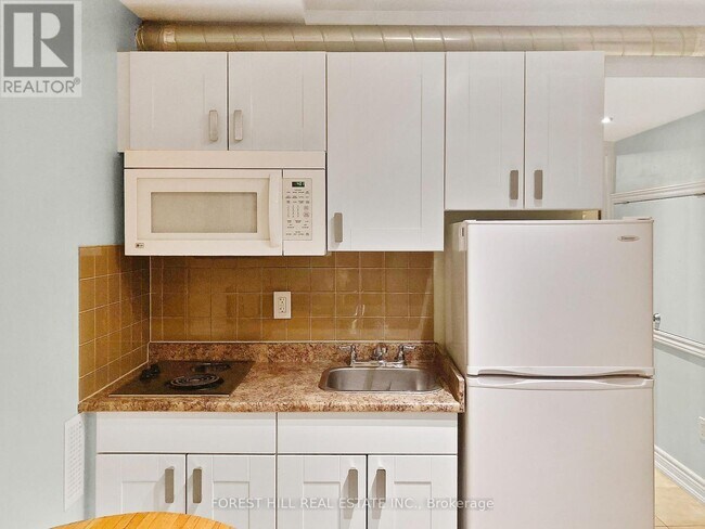 Photo du bâtiment - 1491 Dundas St W