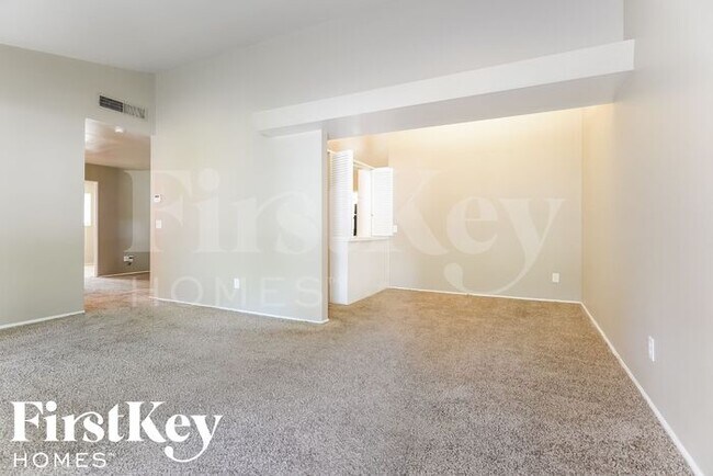 Foto del edificio - 3060 Blackwood Dr