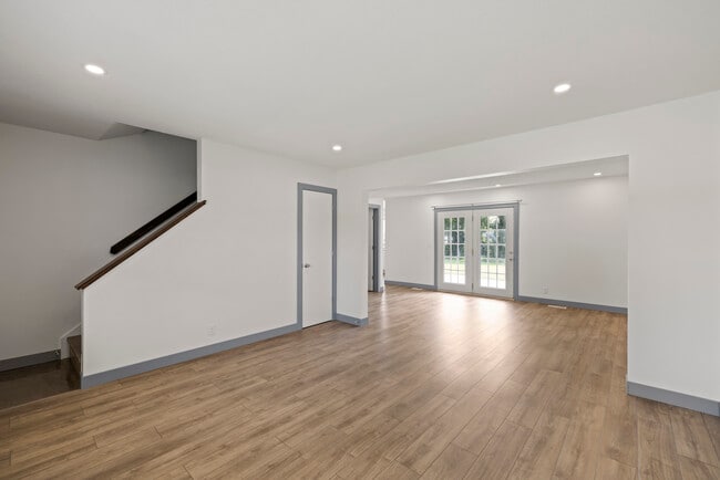 Living Area - 6527 N 65th St