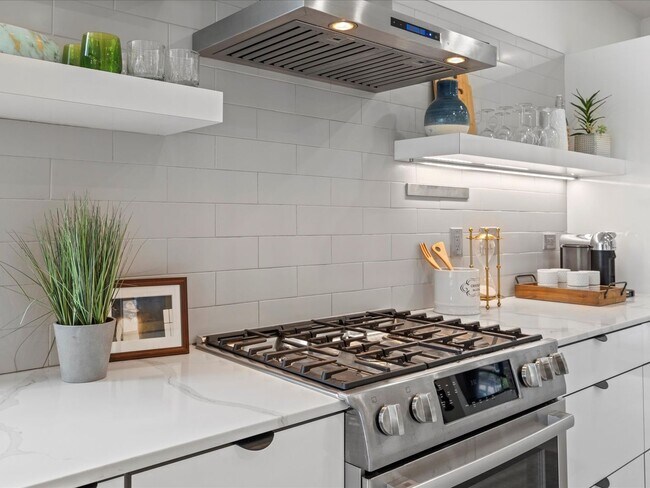 Foto del edificio - Luxury 4-Bed, 3.5-Bath Denver Home with Ro...