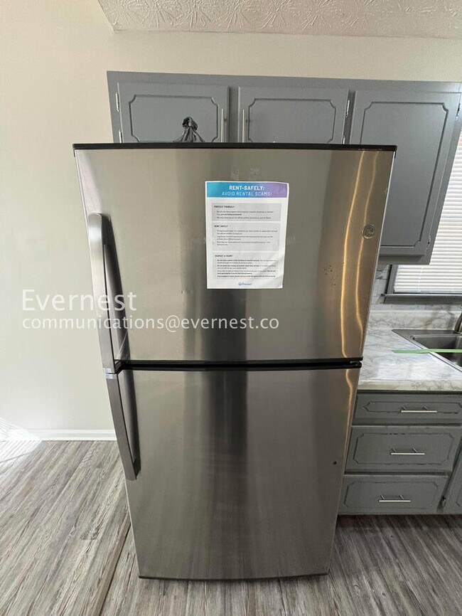 Foto del edificio - 130 Summerfield Dr