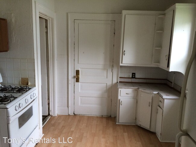 Building Photo - 3 br, 1 bath House - 408 Newell Street