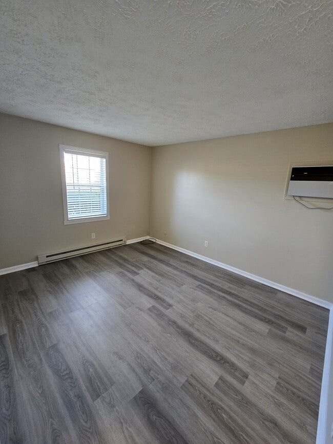 Building Photo - 4951 W 600 N