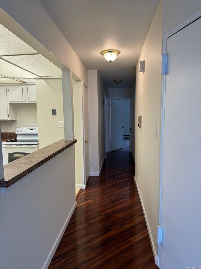 Foto del edificio - 210-22-210-23 23rd Ave