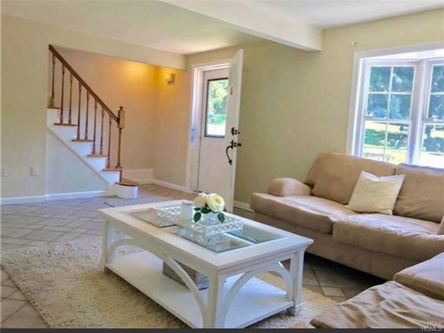 Primary Photo - 75 Suffern Ln
