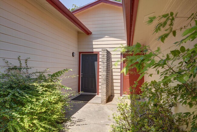 Foto del edificio - 410 Vista W Ct