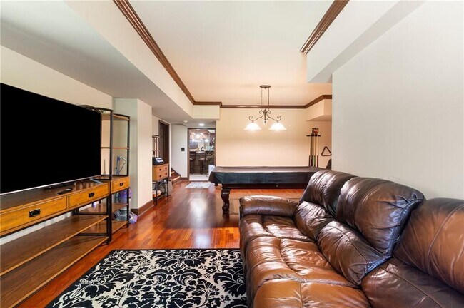 Foto del edificio - 1029 Laurel Grove Ct
