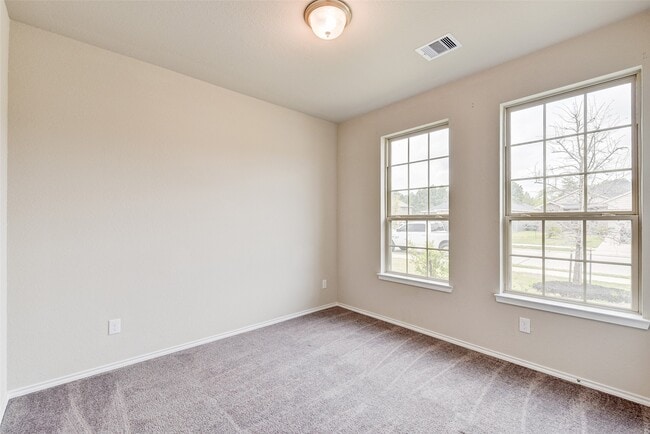 Foto del edificio - 1910 Hidden Cedar Dr