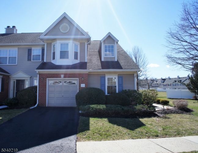 Foto principal - 1808 Bayley Ct