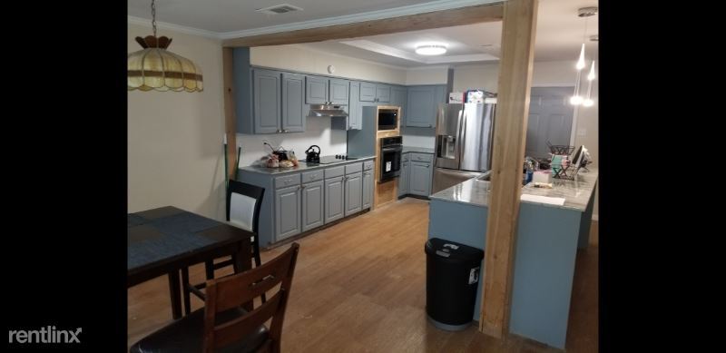 Foto principal - 5315 S Lakeshore Dr