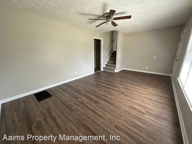 Building Photo - 3 br, 2 bath House - 1301 Chilton Dr.
