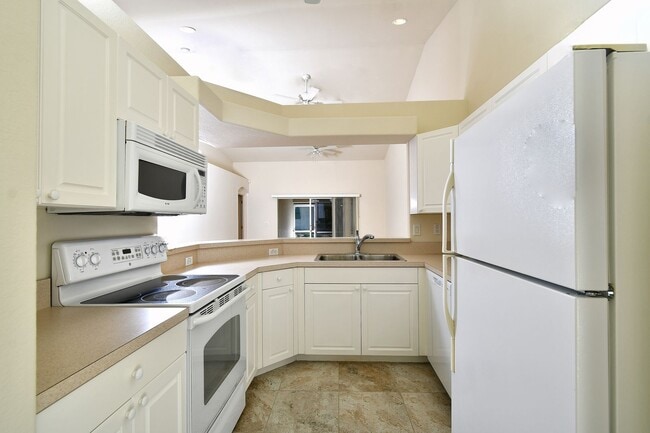 Foto del edificio - 2 Bed, 2Bath 2 Car Garage  With many extras included