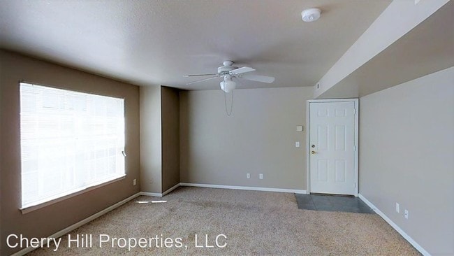 Building Photo - 3 br, 1 bath Apartment - 1014 Mississippi