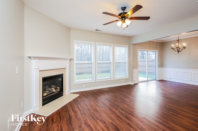 Foto del edificio - 5450 Crestwick Wy