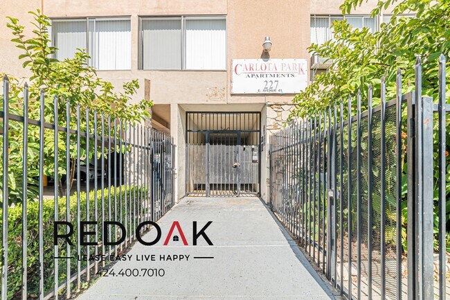 Foto del edificio - 227 East Avenue 41-207