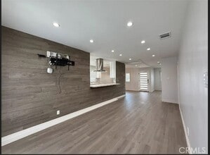 Building Photo - 6053 Turnergrove Dr