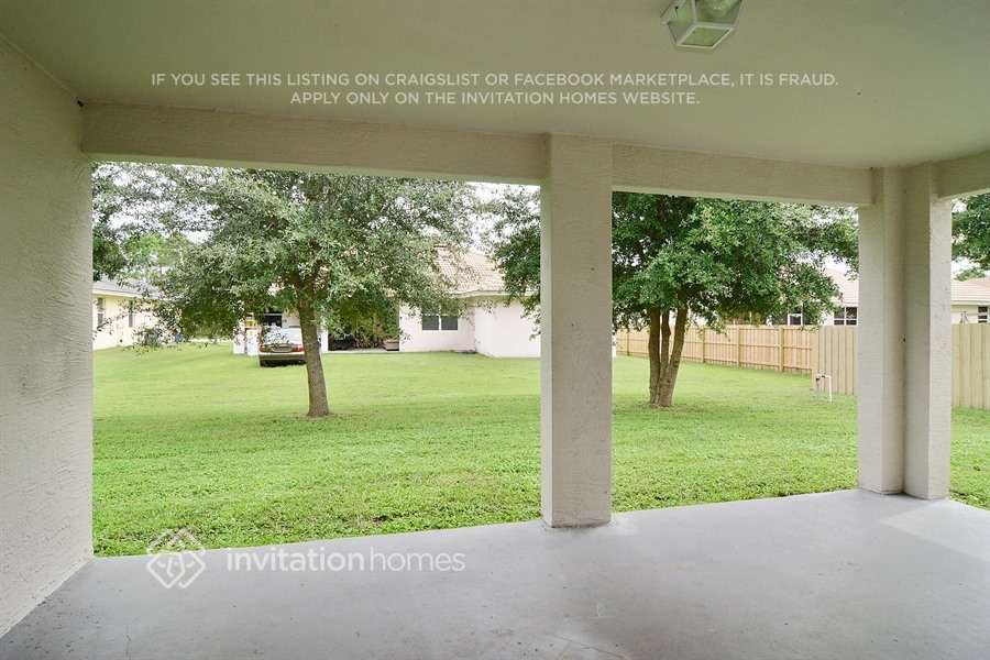 Foto del edificio - 4273 SW McClellen St