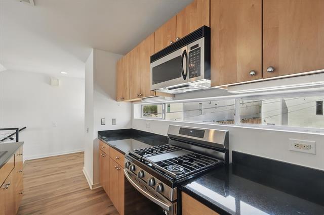 Primary Photo - 2200 N Peak St