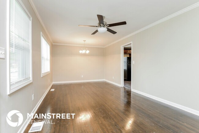 Building Photo - 716 71st Pl S