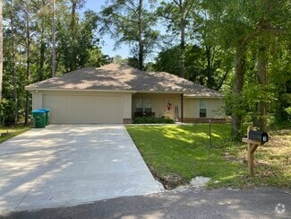 Building Photo - 3 York Cir