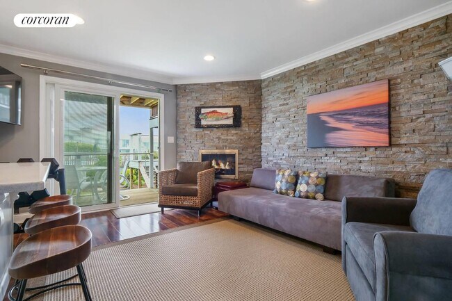 Foto del edificio - 707 Old Montauk Hwy
