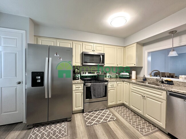 Building Photo - 4613 Marlwood Way