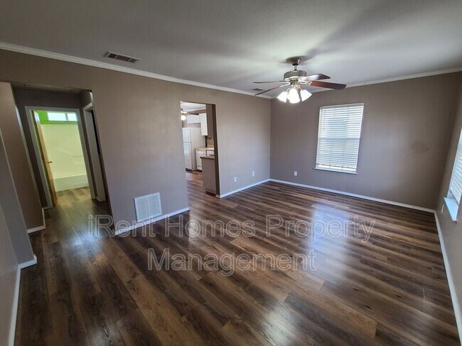 Foto del edificio - 315 N Howard St