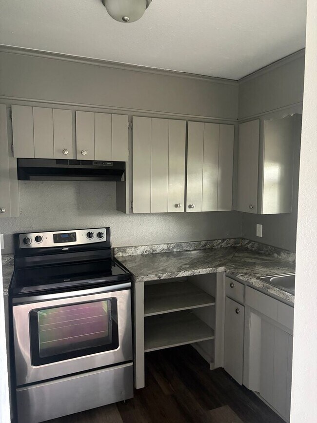 Foto del edificio - SOUTH 13TH ST. DUPLEX