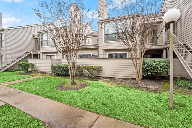 Foto del edificio - 6701 Sands Point Dr