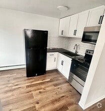 Building Photo - 2609 Parkside Terrace