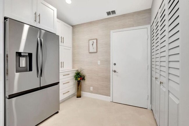 Photo - 15465 Lake Magnolia Pl House