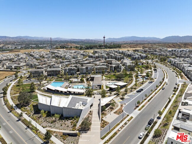 Foto del edificio - 27109 Vly Oak Pl