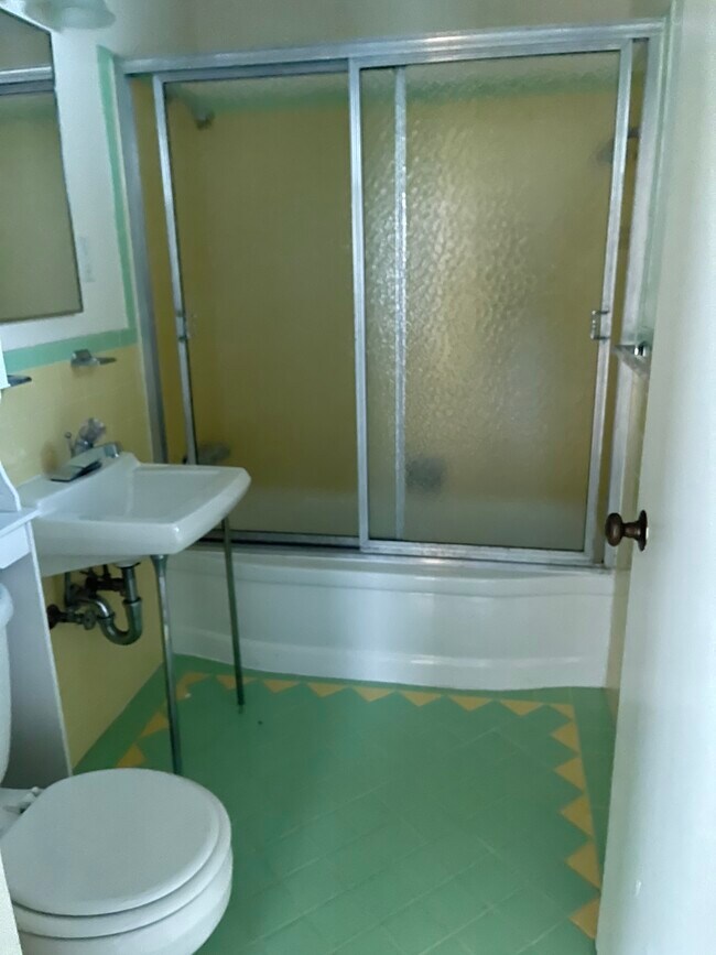 Bathroom - 1800 20th Ave