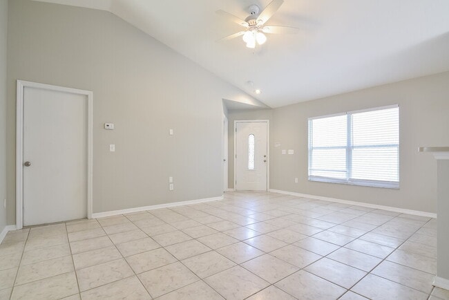 Building Photo - 5611 Tanagergrove Way