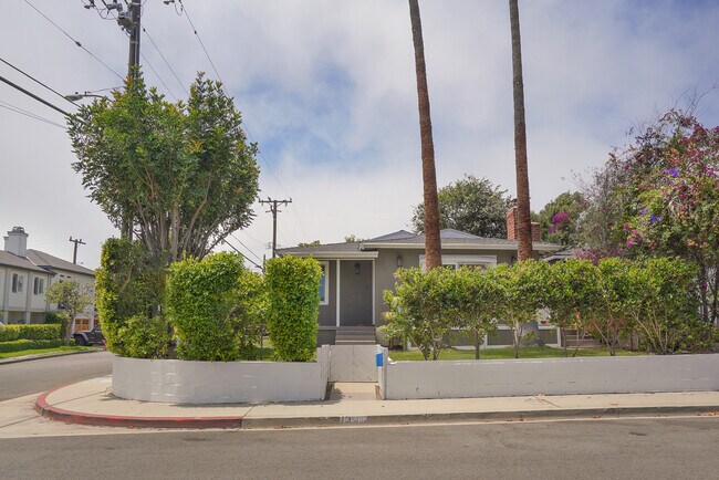 Foto del edificio - 3501 Elm Ave