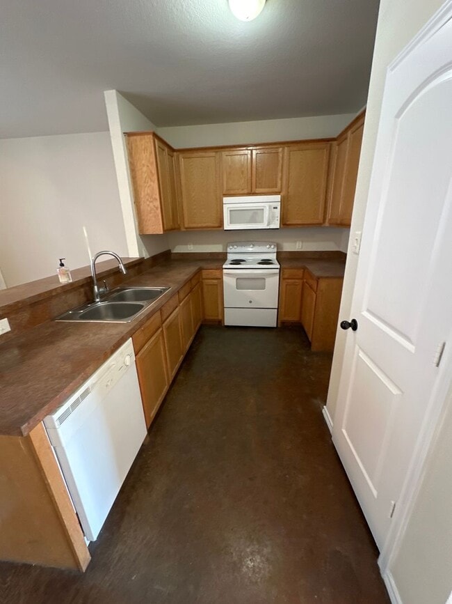 Photo - ELIZA8128-30 Apartment