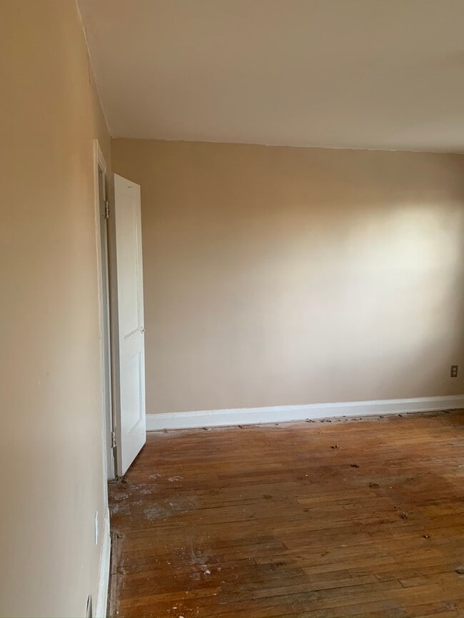 Building Photo - 720 S Woodington Rd