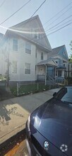 Building Photo - 273 Brooks St