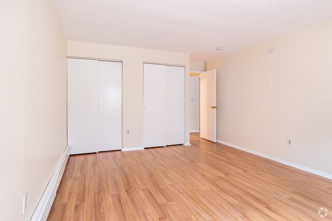1BR, 1BA - 786SF - Stoney Brook Village