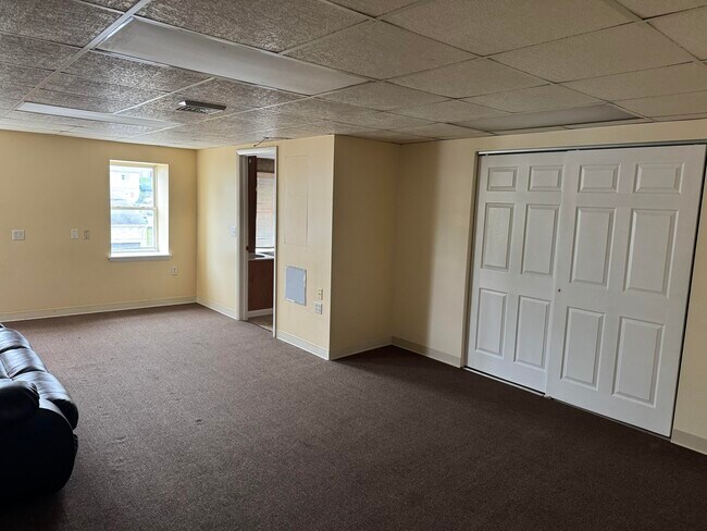 Master Bedroom - 207 N 1st St