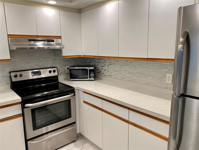 Foto del edificio - 12850 SW 4th Ct