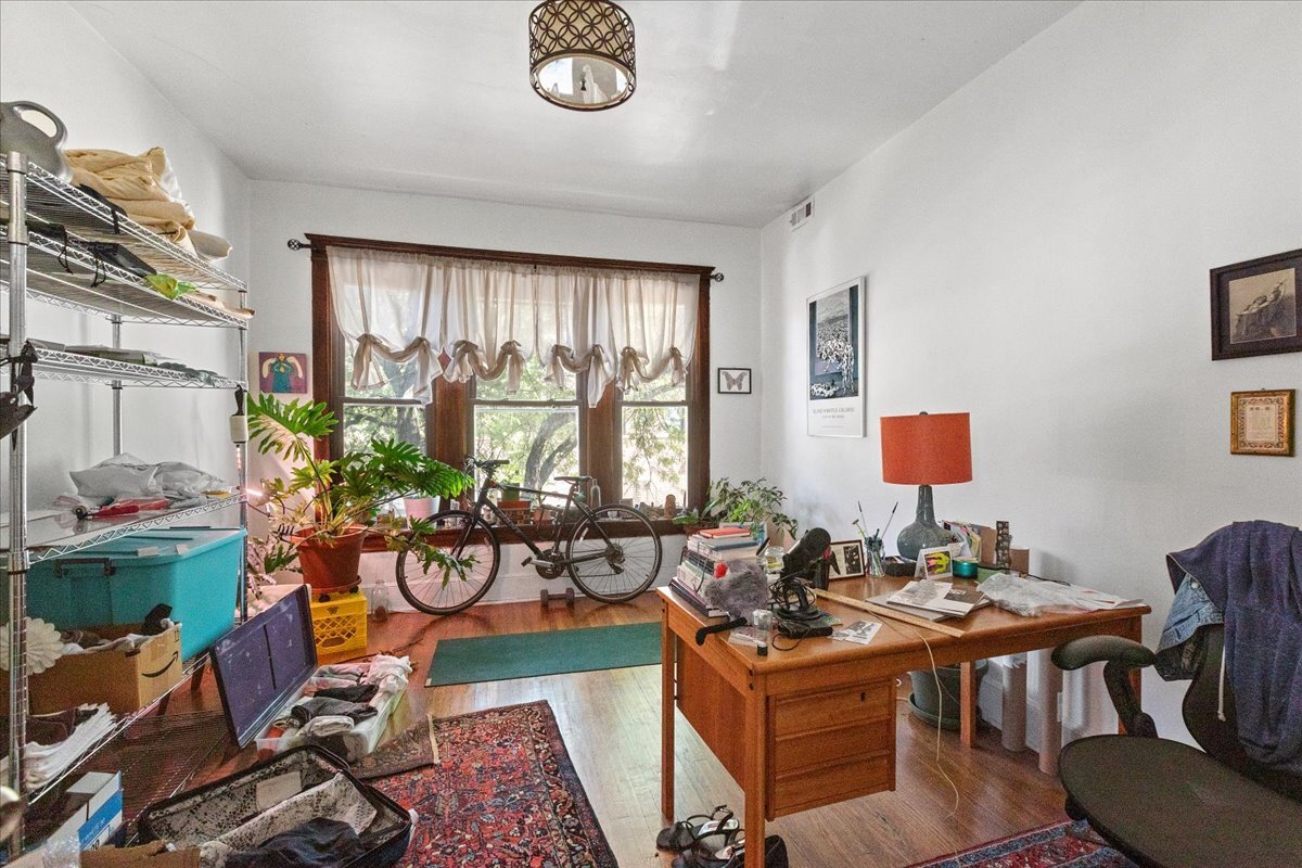 Foto principal - 4002 N Southport Ave