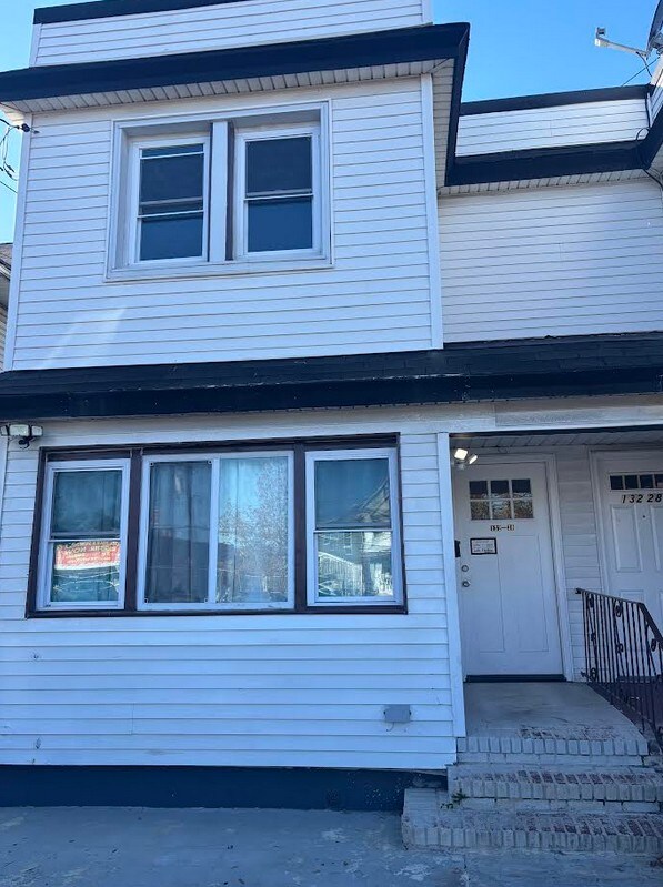 Foto principal - 132-30 Cross Bay Blvd