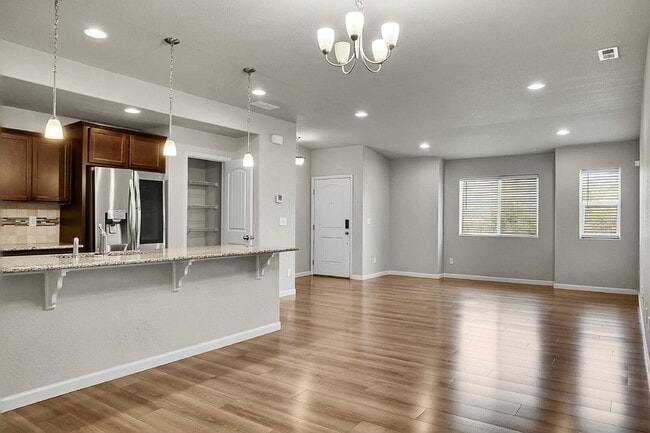 Building Photo - $2,300.00 - 3 Bedrooms, 2.5 Bathroom, Town...