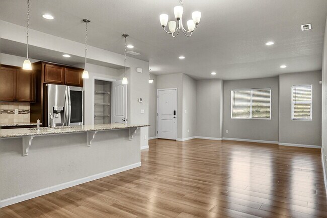 Foto del edificio - $2,300.00 - 3 Bedrooms, 2.5 Bathroom, Town...