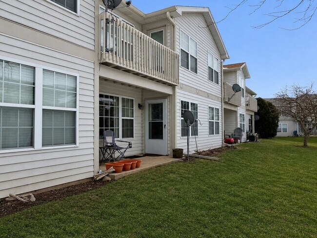 Foto del edificio - 1160 N Red Oak Cir