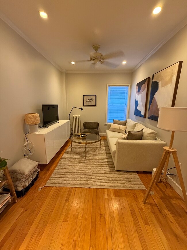 Foto del edificio - 1578 Cambridge St